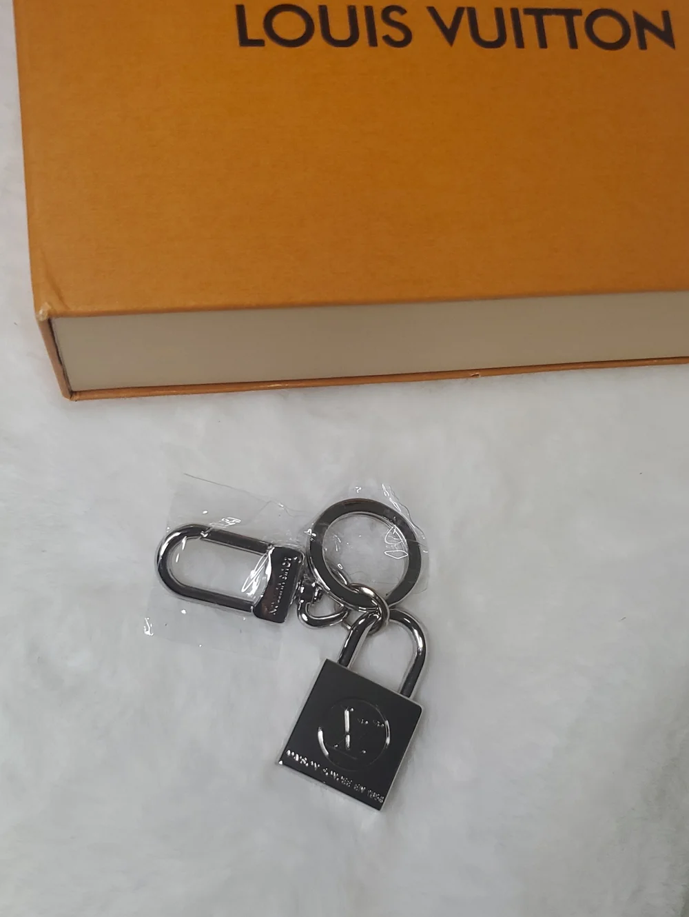Silver Gunmetal Padlock Key Holder Inspir@d Fashion No Dust Bag Or Box Included*